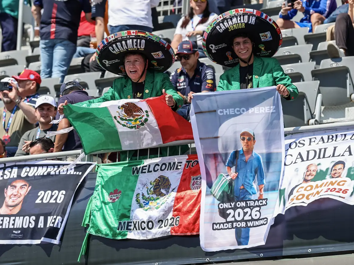 Fans von Sergio Perez beim Formel-1-Rennen in Mexiko 2025 Foto zur News: Übersicht: Die Zuschauerzahlen zur Formel-1-Saison 2025