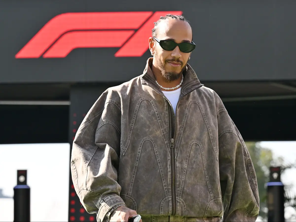 Foto zur News: Lewis Hamilton kontert Ablenkungs-Kritik bei Ferrari