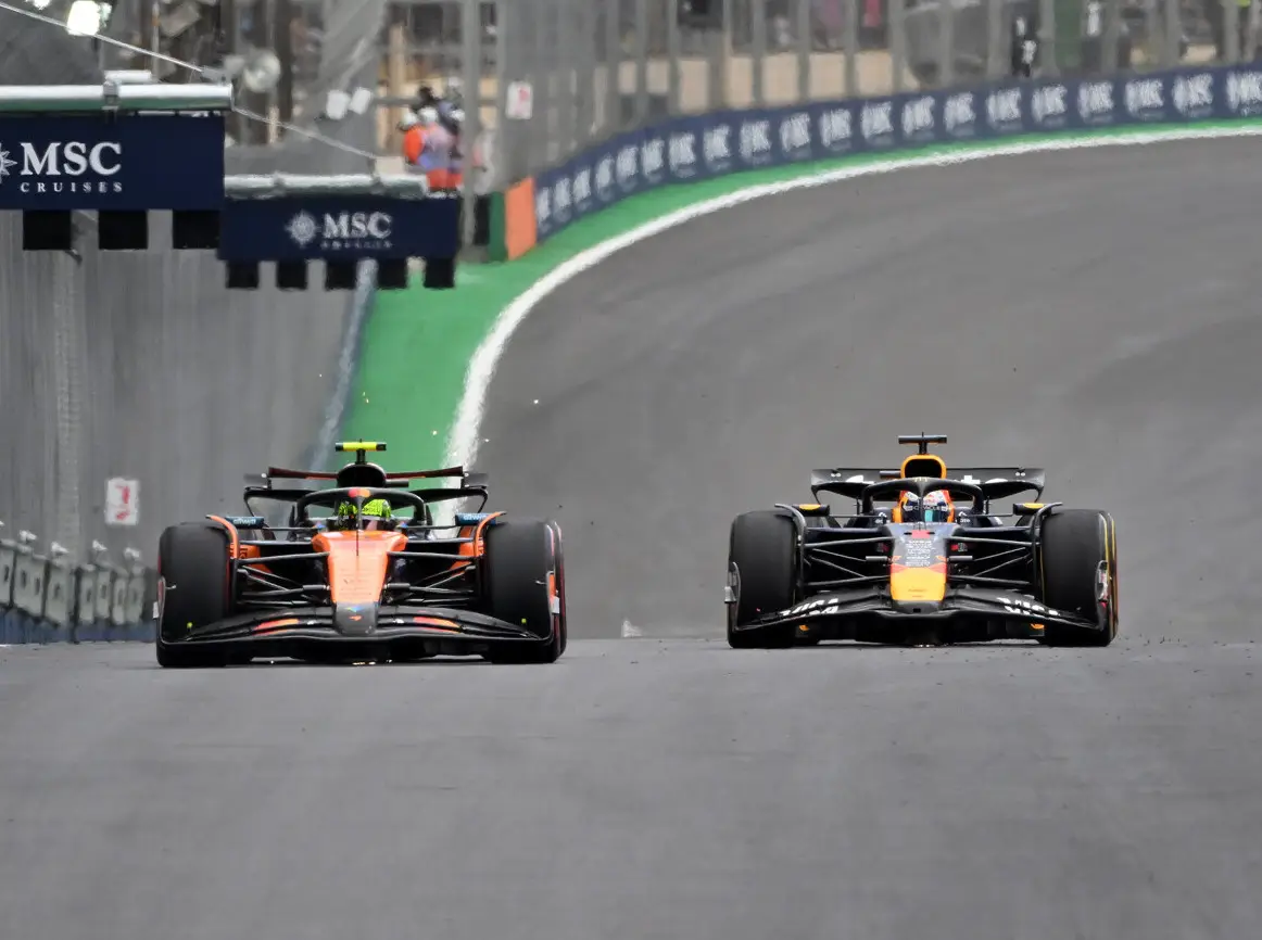 Foto zur News: McLaren: Red Bull hatte in Brasilien die Pace für den Sieg