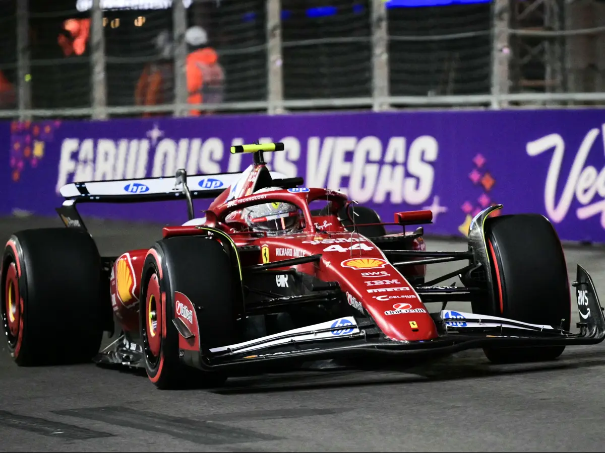 Foto zur News: Formel 1 Las Vegas: McLaren Letzter nach Hamilton-Schreckmoment