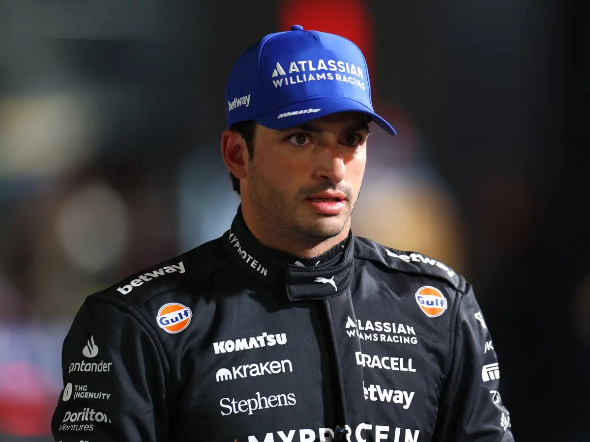 Foto zur News: Sainz verrät: Dieser Muskel wächst in der Formel-1-Saison um vier Zentimeter