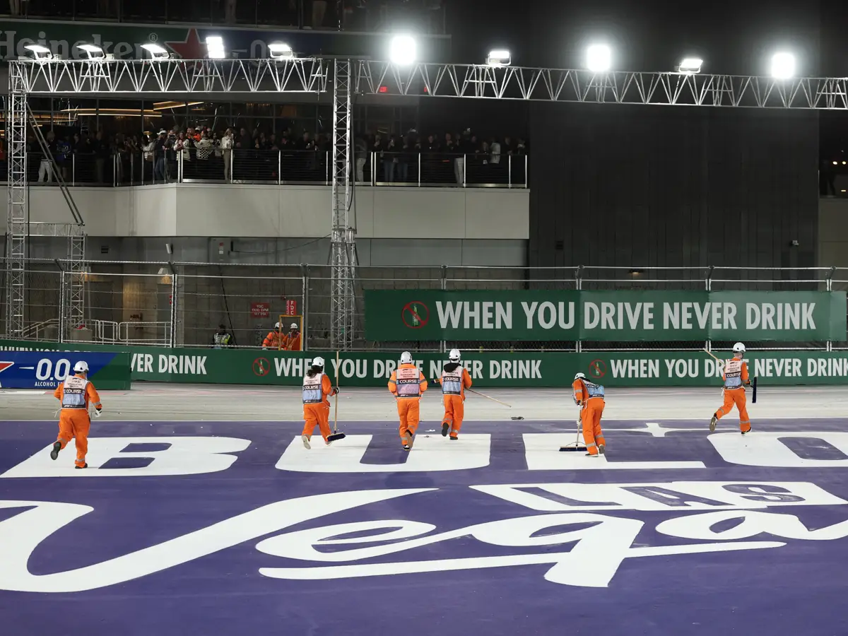 Foto zur News: Warum die FIA den umstrittenen Einsatz der Sportwarte verteidigt