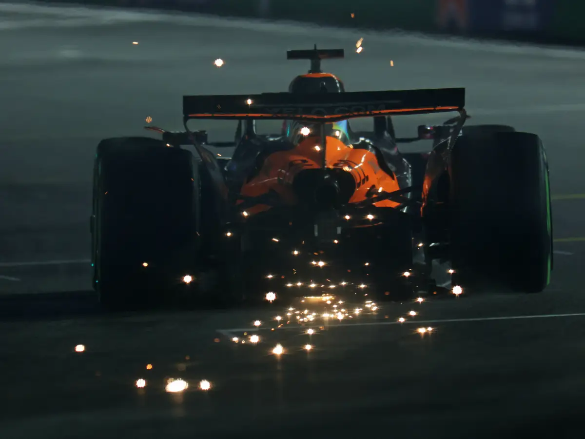 Foto zur News: Nach Vegas-Disqualifikation: McLaren erntet bei Facebook den Spott der Fans