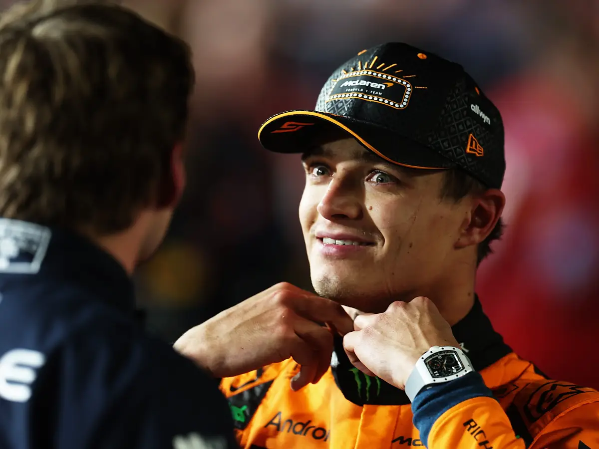 Foto zur News: Marko lacht über McLaren-Funk: War der "lustigste Moment" des Rennens