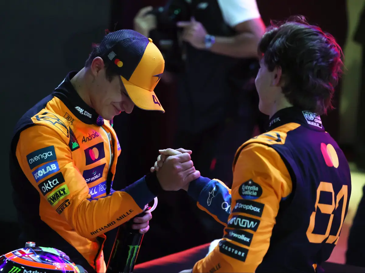 Foto zur News: Zweite Quali, zweiter Fehler: Frustrierter Norris muss Runde aufgeben