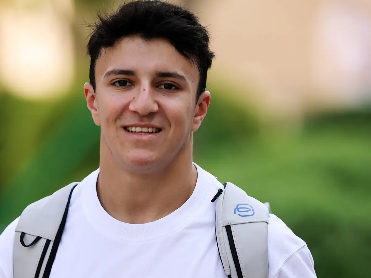 Foto zur News: Offiziell: Red Bull ersetzt Yuki Tsunoda 2026 durch Isack Hadjar