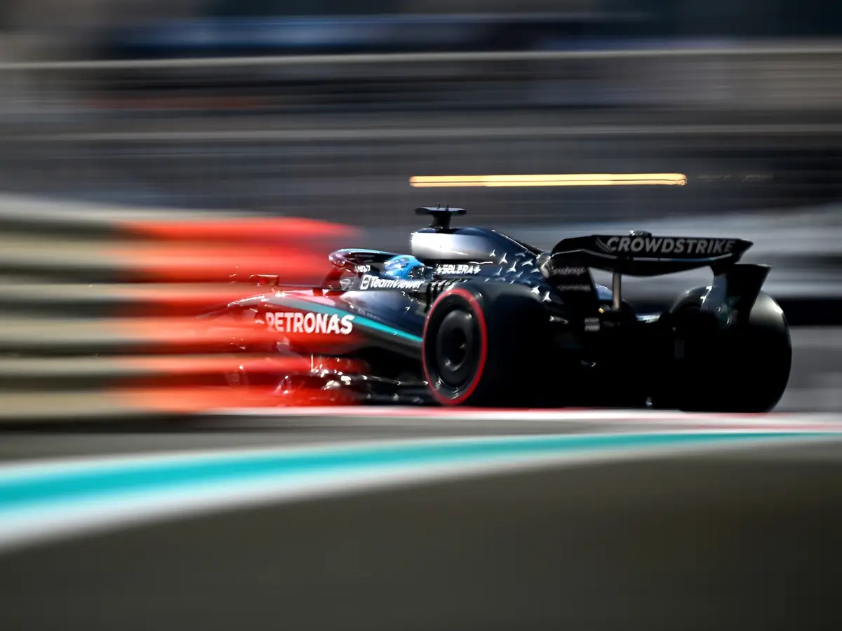 Foto zur News: Training Abu Dhabi: Norris bester WM-Kandidat, Abflug von Lewis Hamilton