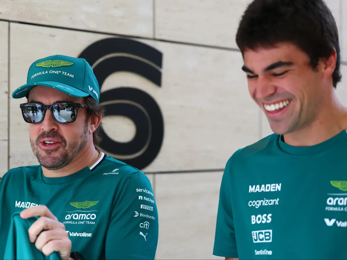 Foto zur News: Aston Martin kassiert hohe Geldstrafen: Fans warten "stundenlang in der Hitze"