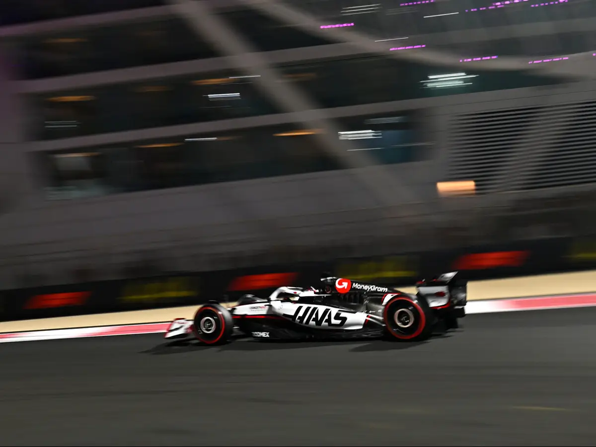 Foto zur News: Bearman scheitert um 0,007 Sekunden - Ocon feiert "besten Moment des Jahres"