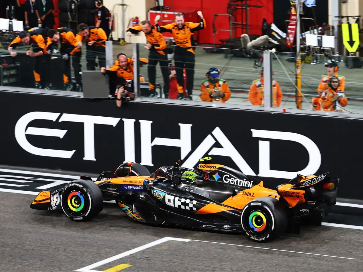 Foto zur News: Formel 1 Abu Dhabi: Verstappen-Sieg reicht nicht - Lando Norris feiert Titel!