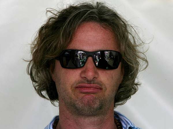 Foto zur News: Ex-Formel-1-Pilot Irvine zu Gefängnisstrafe verurteilt