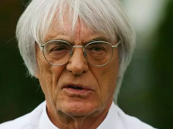 Foto zur News: Ist Ecclestone der "Weiße Ritter"?