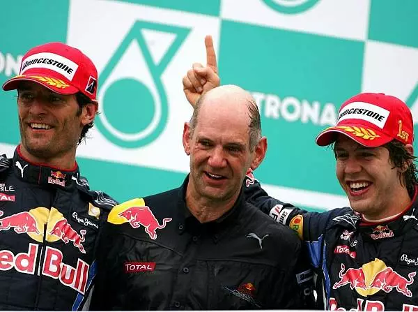 Foto zur News: Red Bull dominiert in Sepang: Endlich Vettel!