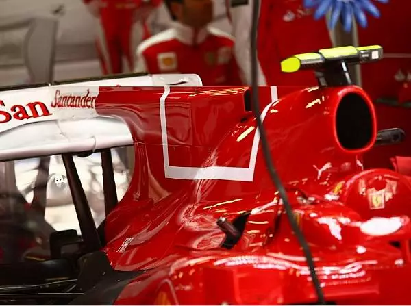 Ferraris F-Schacht-System Foto zur News: Marlboro bleibt Titelsponsor von Ferrari