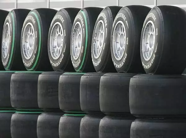 Bridgestone-Reifen Foto zur News: Whitmarsh: Reifenkrieg oder Sololieferant?