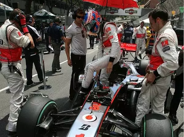 Foto zur News: McLaren-Mechaniker darf seinen Job behalten