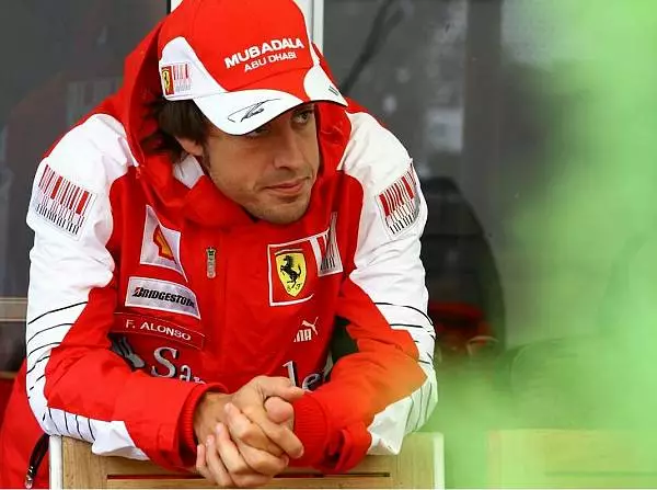 Fernando Alonso Foto zur News: Ferrari blickt ermutigt nach vorn
