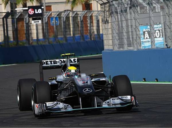 Foto zur News: Rosberg-Bestzeit zum Auftakt in Valencia