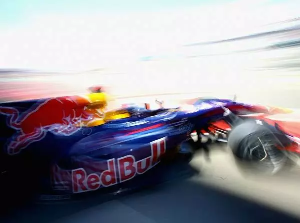 Foto zur News: Silverstone: Nur Alonso auf Red-Bull-Niveau