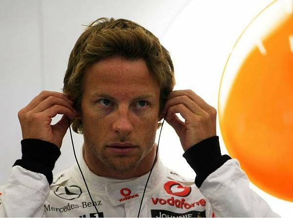 Foto zur News: Button resigniert und tippt auf Vettel als Weltmeister
