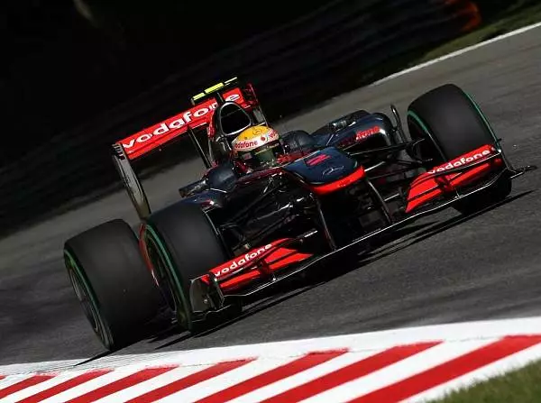 Lewis Hamilton Foto zur News: McLaren-Mercedes und die Qual der Wahl