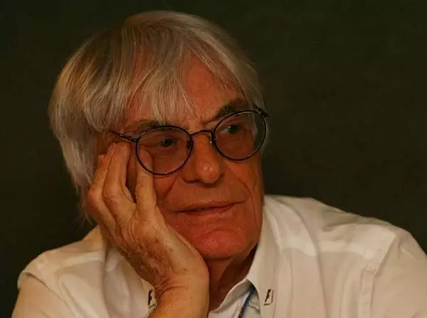 Foto zur News: Ecclestone: Chancen nutzen, Brände löschen