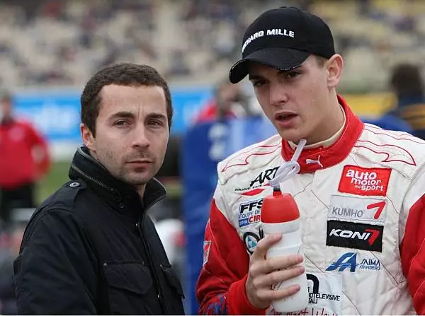 Nicolas Todt und Jules Bianchi Foto zur News: Manager klagt: Bezahlfahrer nehmen Überhand
