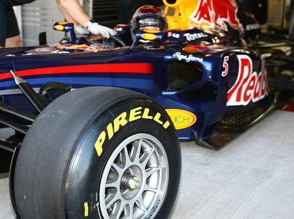 Foto zur News: Pirelli-Test: Vettel auch mit den neuen Reifen schnell