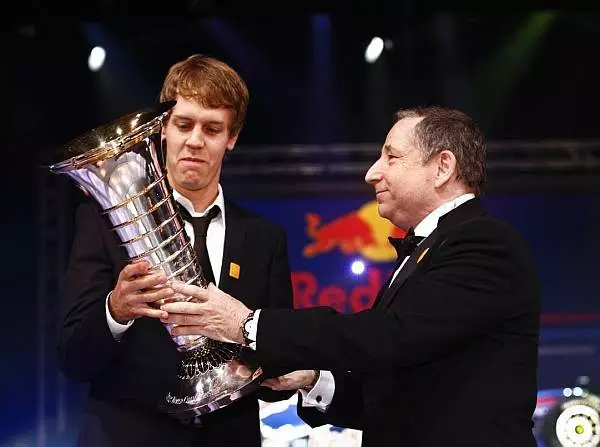 Foto zur News: Vettel auf den Spuren von Senna und Co.