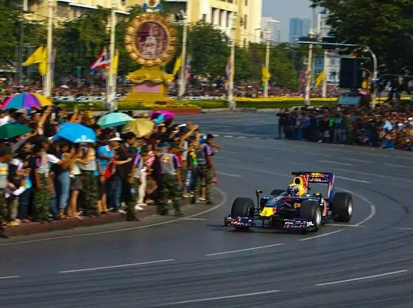 Foto zur News: Webber begeistert thailändischen König