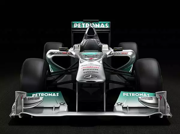 Mercedes W02 Foto zur News: Mercedes: "Wir wollen Siege"