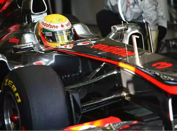 Lewis Hamilton Foto zur News: McLaren: Kurzer Testtag für Hamilton