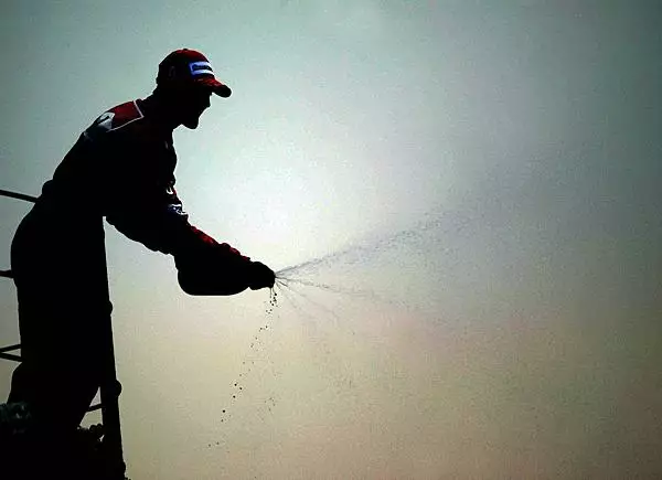 Michael Schumacher Foto zur News: Kolumne: Danke, "Schumi"!