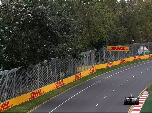 Foto zur News: Auftakt in Melbourne: 1:0 für Webber