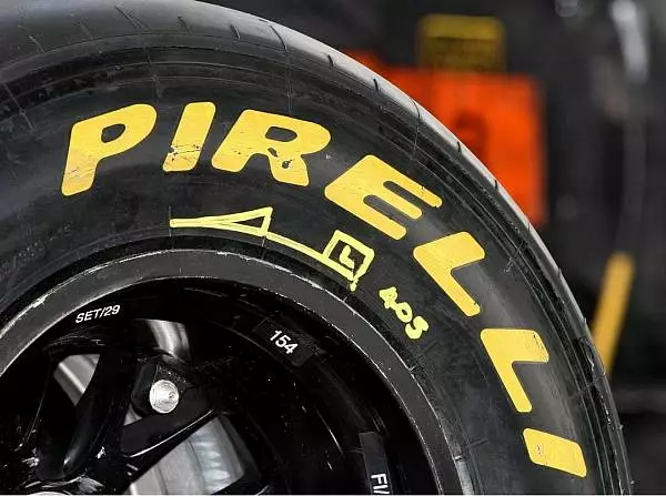 Pirelli-Reifen Foto zur News: Fahrer überrascht: Lob für Pirelli