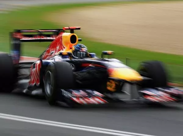 Sebastian Vettel Foto zur News: Ohne KERS: Vettel verhöhnt die Konkurrenz