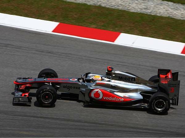 Foto zur News: Keine Red-Bull-Show: Hamilton vor Webber