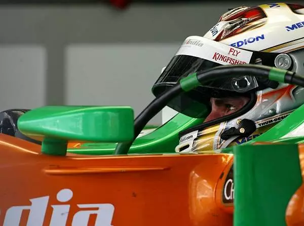 Foto zur News: Force India: Technik bremst Sutil aus