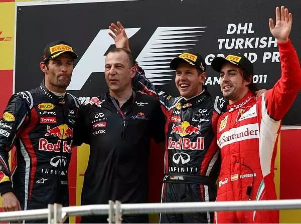 Foto zur News: Vettel dominiert Boxenstopp-Orgie in Istanbul