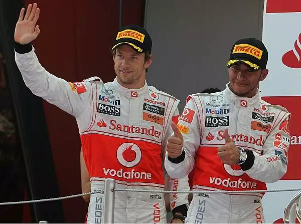Lewis Hamilton, Jenson Button Foto zur News: McLaren peilt 16. Sieg in Monte Carlo an