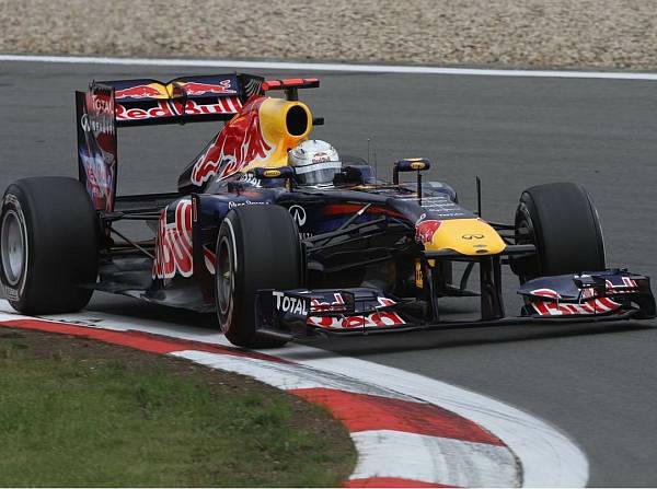 Foto zur News: Drittes Training: Vettel wieder auf Kurs