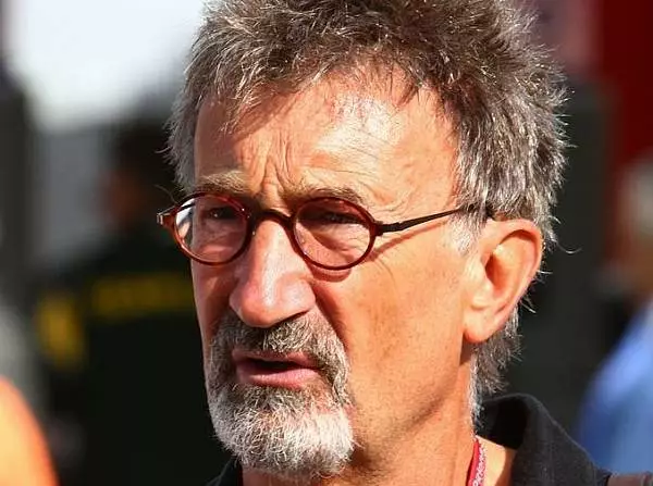 Foto zur News: Jordan: "Alonso betet für Regen"