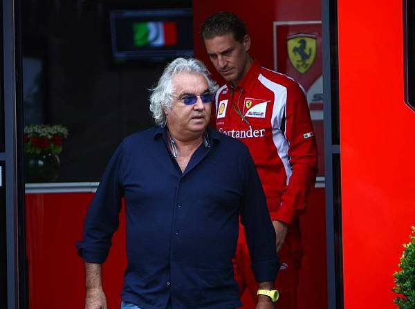 Foto zur News: Briatore nörgelt: "Vettel hatte immer sehr gutes Auto"