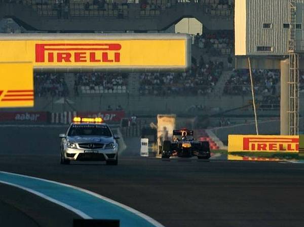 Foto zur News: Pirelli rätselt über Vettel-Reifenschaden
