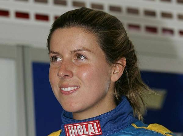 Foto zur News: Holt Renault eine Frau als Testfahrer?