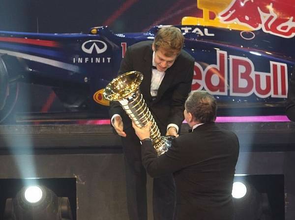 Foto zur News: Vettel: "Ich fahre für die Ehre"