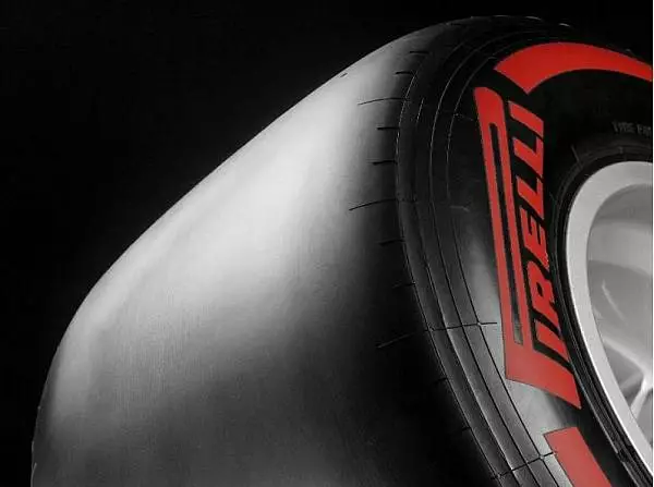 Pirelli Supersoft-Reifen Foto zur News: Pirelli: Medium-Reifen erste Wahl beim Barcelona-Test