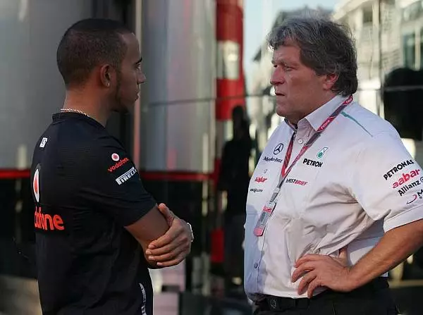 Foto zur News: Mercedes-Fahrer: Hamilton als Plan B?