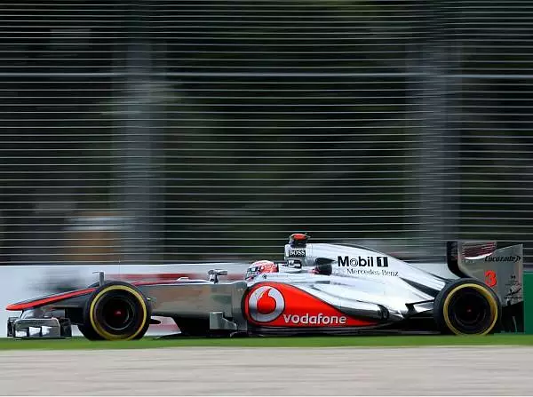 Jenson Button Foto zur News: McLaren: Nur noch mehr Fragezeichen als Antworten