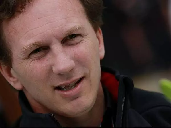 Foto zur News: Keine Panik bei Red Bull: In Wahrheit vor McLaren?